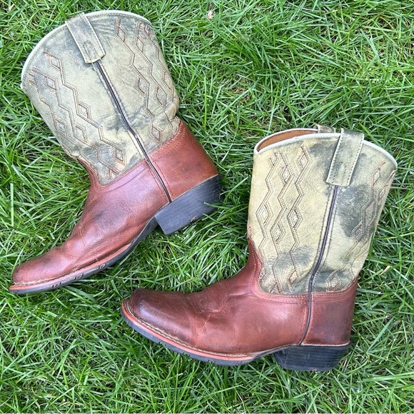 Dan Post Cowboy Boots - Youth 5D - Picture 2 of 4